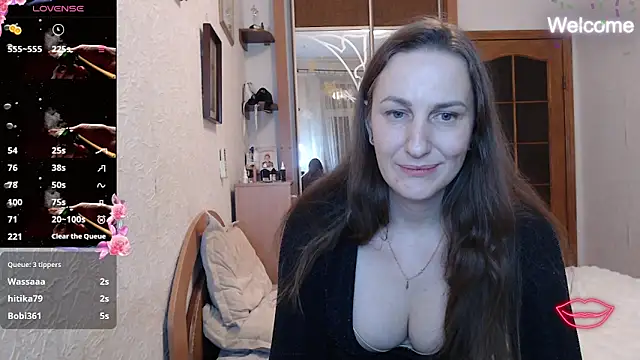 Yevgeshka-Milashka live sex cam