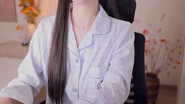 SpiderIily live sex cam