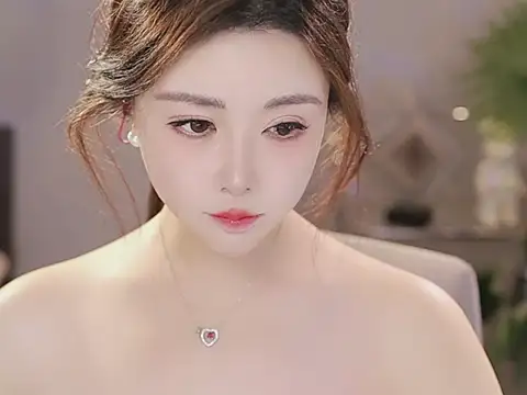 Qiaoqiao__ live sex cam