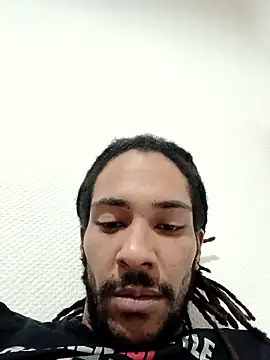 Mikaaa97 live sex cam