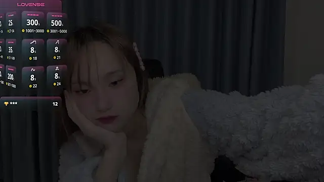 Momo-999 live sex cam