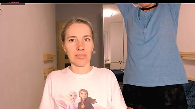 Pepper_mur's cam snapshot