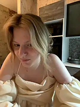 MaryHiggins live sex cam