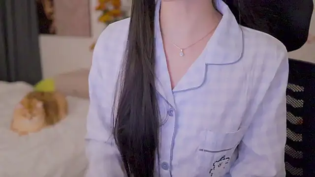 SpiderIily live sex cam