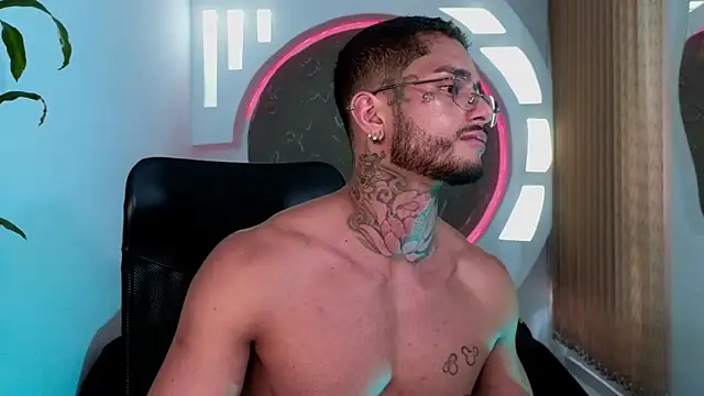 Alanrodgers live sex cam