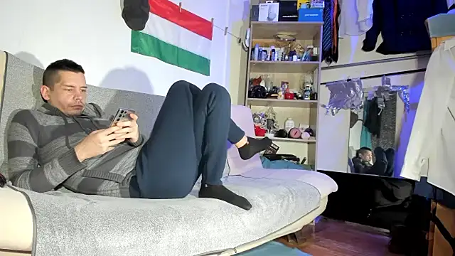 viraglaci18@xh live sex cam