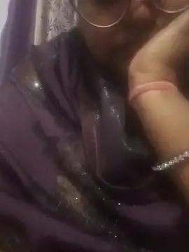 Simran62's cam snapshot