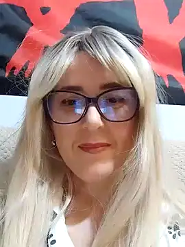 Amelialove42's cam snapshot