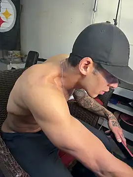 YourPlayfulCouple live sex cam