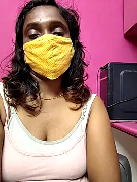 Queen-dhivya's cam snapshot