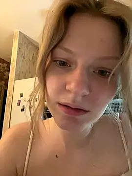 MaryHiggins live sex cam