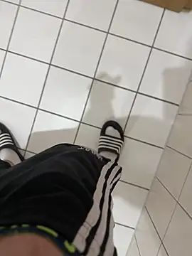 19yobigdick live sex cam