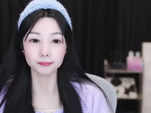 Nuyoah-77 live sex cam