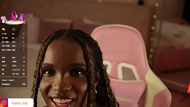LuanaRisque live sex cam