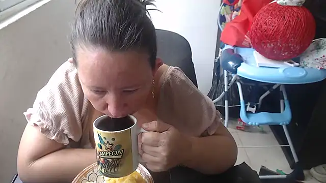 Yohis_Kiut25's cam snapshot