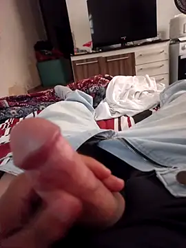 BomEnovoDe18 live sex cam