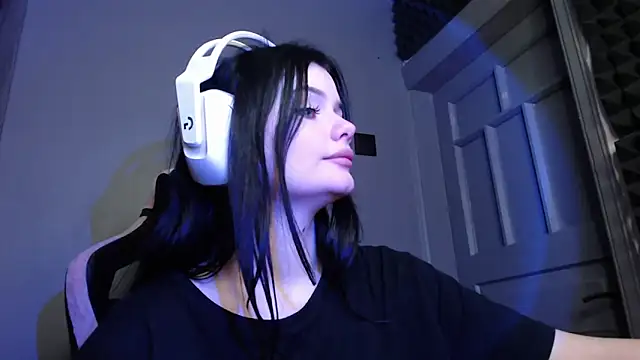 Moon_raven's cam snapshot