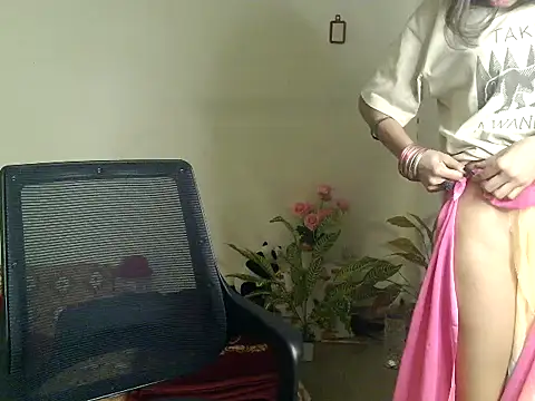 Hy_Ishika's cam snapshot