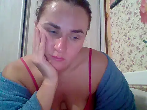 MilfALENKA's cam snapshot