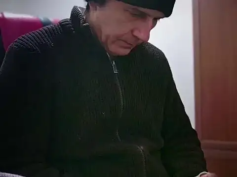 ALPHANDRE live sex cam