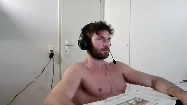 alpha-hunk live sex cam