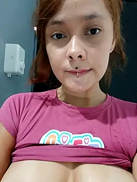 Babyfive-'s cam snapshot