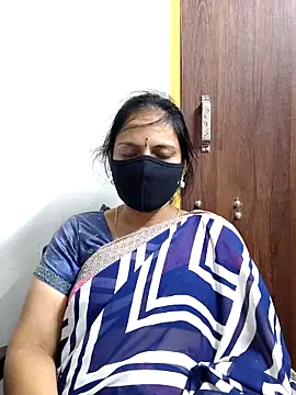 Queen-Neha live sex cam