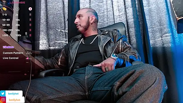 KenllyH live sex cam