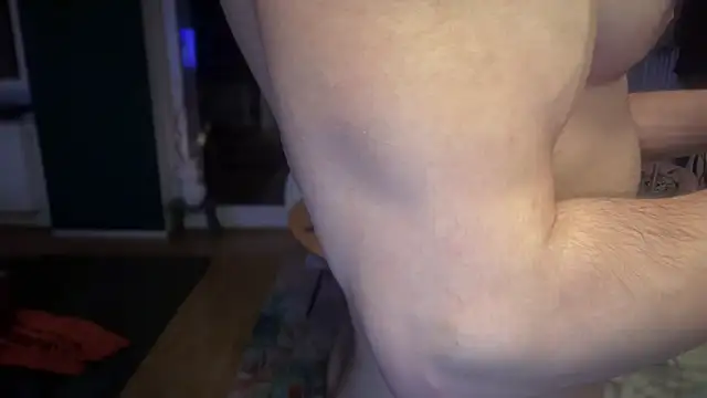 muscle_hair3_elias's cam snapshot