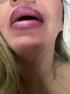 violetpolo's cam snapshot