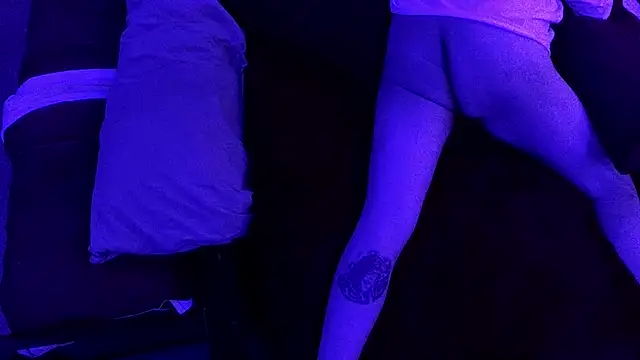 Time2playN303party's cam snapshot