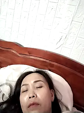 Feeling-hot's cam snapshot