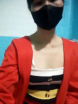 Donatella28 live sex cam