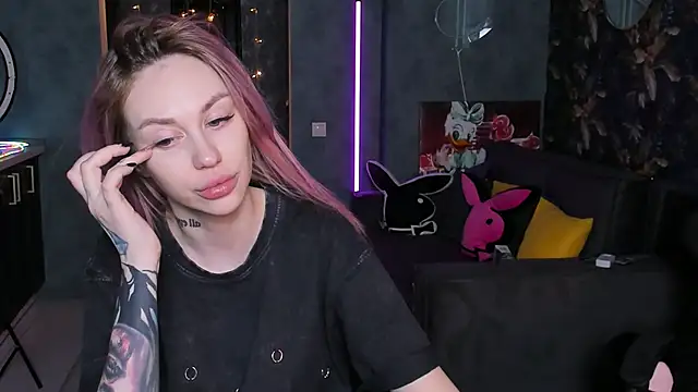 Blckmirrorr live sex cam