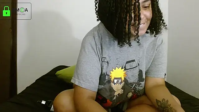 amantinaBOOBS's cam snapshot