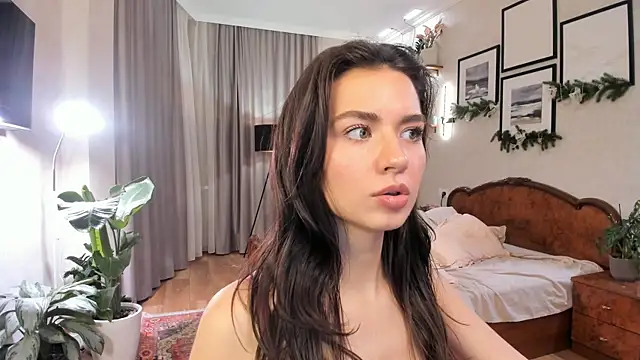 NicoleLuv live sex cam