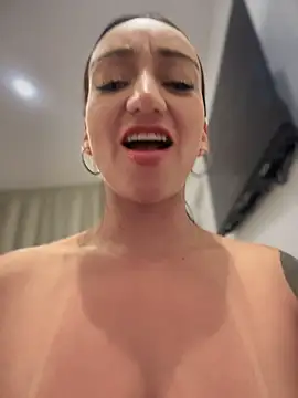 Ninabigtitied live sex cam