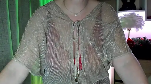 feliziaDesire's cam snapshot