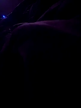 Julie9toma's cam snapshot