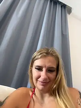 Betsy live sex cam