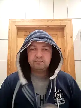 Luceriusbigass live sex cam