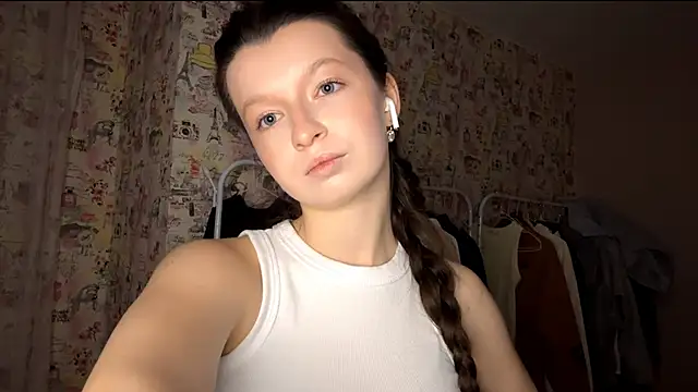 EllieBerrie's cam snapshot