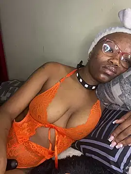 YummyMelanin117's cam snapshot