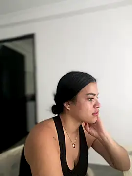 JuanitaMore01's cam snapshot