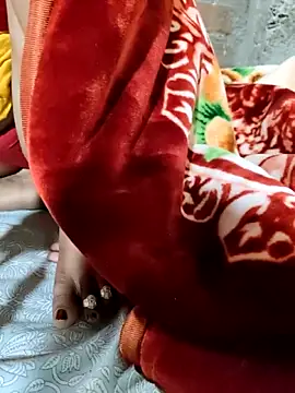 POOJACOUPLE's cam snapshot