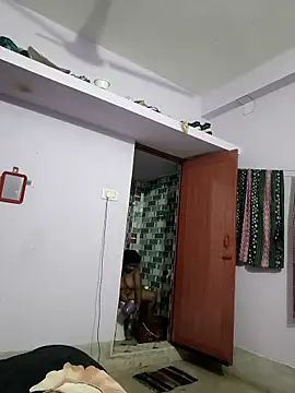 Deborbhavi222's cam snapshot