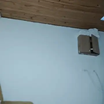 roouseline's cam snapshot