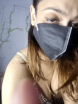 HONEY_BEBS live sex cam