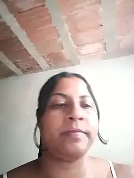 Giselabrunette25 live sex cam