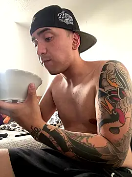 Sairobi live sex cam